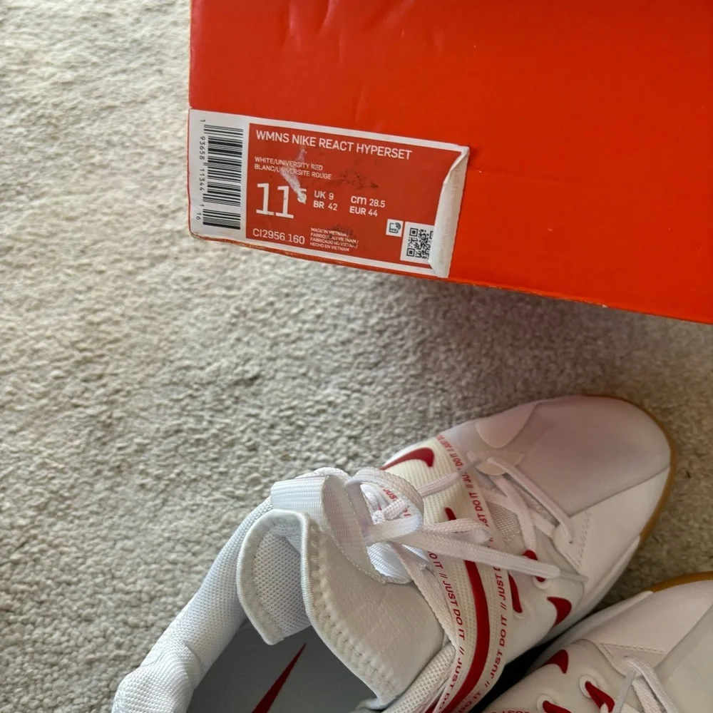 Women's Nike React HyperSet Volleyball shoes (White/University Red) W 11.5 M 10 - Picture 9 of 9